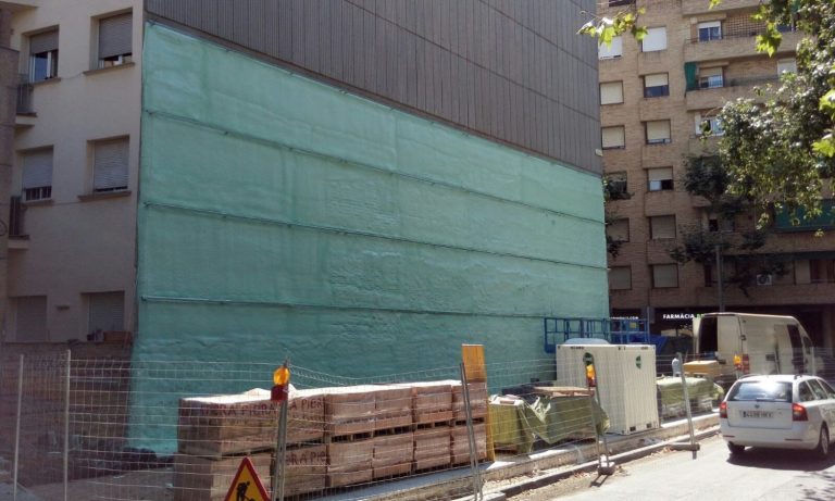 Impermeabilització d'una paret mitgera a Sant Cugat del Vallès